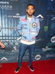 Chris Brown Lifestyle Wiki Net Worth Income Salary House Cars Favorites Affairs Awards Family Facts Biography Chris Brown Chris American Singers