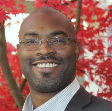 Wade Ross's Instagram, Twitter & Facebook