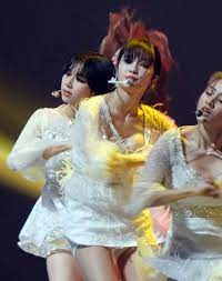 ひめろす on X: Twiceモモの乳首ポロリ疑惑 t.coGFPxtlLWbx  X