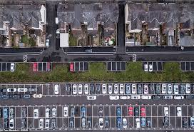 Pentru statul care a existat între 1707 și 1801, vedeți regatul marii britanii. Video Cea Mai ScumpÄƒ Parcare De Masini Din Marea Britanie Se AflÄƒ Chiar In Curtea Celor De La Bentley