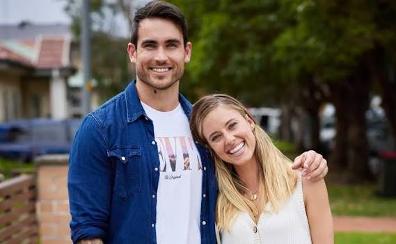 Shocking: Nicholas Cartwright publicly revealed his real-life girlfriend,  surprisingly it's a former actress...