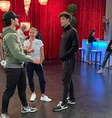 Val and Maksim Chmerkovskiy Coming Back to 'Fuller House' According to  Candace Cameron