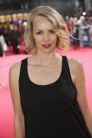 „nein, ich wurde beim drehbuchlesen von dieser entwicklung überrascht und habe genauso reagiert wie viele zuschauer. So Erlebt Simone Hanselmann Ihre Bergdoktor Schwangerschaft Promiflash De