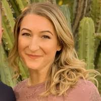 Kristen Penny's Instagram, Twitter & Facebook