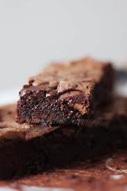 Le Chocolat Noir Extra Carambar De Poulain Vous Connaissez C Est Un Delicieux Chocolat Noir Qui Renferme Un Coeur Coulant Brownie Chocolat Carambar Chocolat