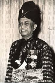Täna, seri maharaja mangku negara (s.m.n.), foto kaunistusest. Azren Putra On Twitter 92 Raja Melayu Pertama Menjawat Jawatan Timbalan Yang Di Pertuan Agong Sebanyak Tiga Kali Tidak Berturut Almarhum Tuanku Jaafar Tuanku Abdul Rahman Yang Di Pertuan Besar Negeri Sembilan