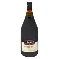 Riunite Lambrusco Red Wine 1 5l Bottle Sweet White Wine White Wine Red Wine