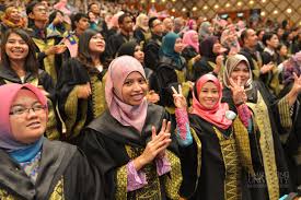 Of limkokwing university of creative technology (luct) has passed away at pantai hospital today i.e. Over 1 300 Graduate From Limkokwing University Limkokwing University Of Creative Technology