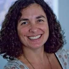 A select team of facilitators awaits you in Findhorn!