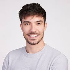 Erica Brophy's Instagram, Twitter & Facebook