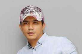 Aaron Aziz Sahut Cabaran Jadi Pengarah Filem