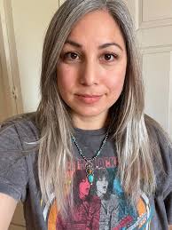 I did a thing. 😉 it was uncomfortably too long for my size and I needed  pearls for a couple projects.🧡 If theres any fuzzies