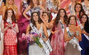 Los trajes de inspiración nacional de las candidatas a miss universo 2015. Miss Universe Miss Colombia Paulina Vega Wins Crown Entertainment Emirates24 7