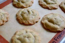 They make your kitchen smell wonderful while they are baking. Old Fashioned Raisin Filled Cookies Butteryum A Tasty Little Food Blog