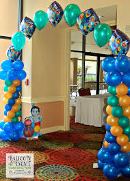 Boy 1st Birthday Balloon Decoration Ideas At Home Peacock Balloon Arch Krishna Krishna Birthday Birthday Balloon Decorations First Birthday Balloons