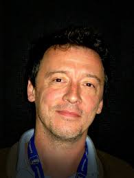 Les filles de bruce willis ont rendu hommage à l'acteur en partageant d'anciennes photos de la star prises durant leur enfance. Emmanuel Curtil Wikipedia