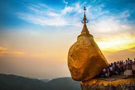 kyaikhtiyo golden rock kyaiktiyo pagoda at dusk myanmar yangon tourist sites myanmar travel