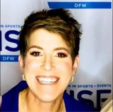 Heidi Valente's Instagram, Twitter & Facebook