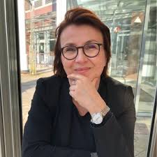 Es geht weiter- ich freue mich über meinen neuen Job als Private Bank  Global Communications Lead bei Deutsche Bank.