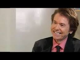 LA ESPOSA DE RAPHAEL: A SUS 85 AÑOS ROMPE EL SILENCIO, REVELANDO UNA  IMPACTANTE Y TRISTE VERDAD - YouTube