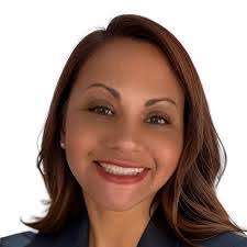 Miri Stern's Instagram, Twitter & Facebook