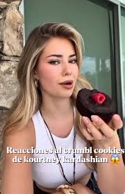 Algunos le gustan a otro no 🤣 #kourtneykardashian #tatianakaer #sondra  #janicenicholee #humor #contenido #crumblcookiesoftheweek #tatilovers  #reaccion #fyp #apoyo #humortiktok #potaxie #potaxies🥑 ...