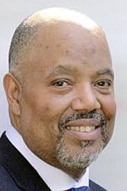 Lee Weatherly's Instagram, Twitter & Facebook