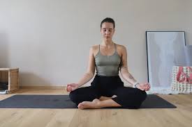 Taking a live online yoga class with amazing teachers has never been easier! Online Yoga Teacher Training Meine Erfahrung Kerstinloves