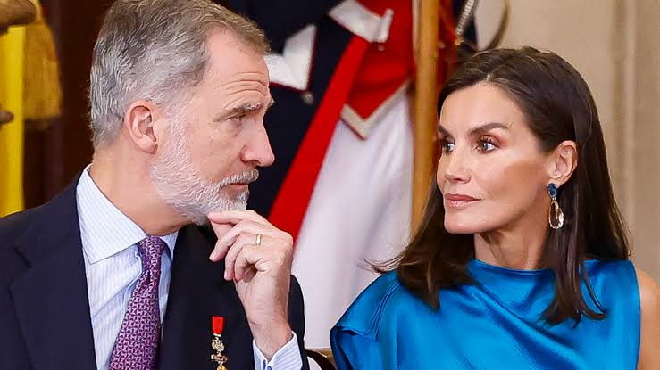 Los 3 escándalos que han empañado el verano de los reyes Felipe y Letizia