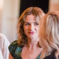 400+ "Evie." profiles