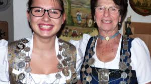 Königswürde bleibt in weiblicher Hand