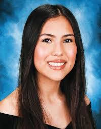 Candace Navarro's Instagram, Twitter & Facebook