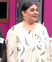 Bölümde reyhan hanım, kaynanalara verdiği ağırbaşlı olacağım sözünü tutamadı ve tavırları ile başta. Gelinim Mutfakta Nin Fenomen Kaynanasi Reyhan In Muthis Degisimi Tam 25 Kilo Verdi Son Dakika Magazin