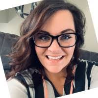 Melissa Weisinger's Instagram, Twitter & Facebook