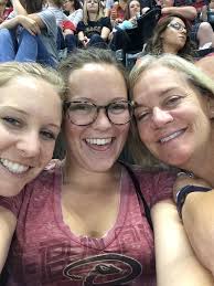 Becky Enderle (@bexjks)