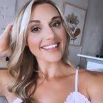 Gina Gonnella's Instagram, Twitter & Facebook