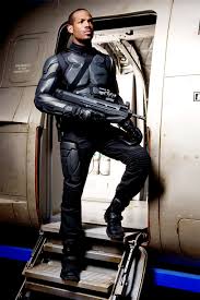 The rise of cobra poses for photographers during the japan premiere in tokyo monday, july 27, 2009. G I Joe Rise Of Cobra Picture 29