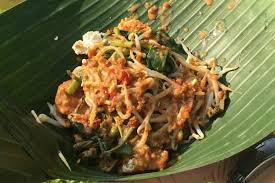 Nasi pecel pincuk in this place is the best in my opinion from the taste, chice of topping and of course the price. 7 Nasi Pecel Khas Indonesia Serupa Tapi Ternyata Tak Sama