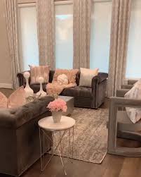 Beautiful Glamour Interior Design With High Ceiling Chic Interiors By Shante Click The Link To Design You Luxury Living Room Glam Living Room Interior Design