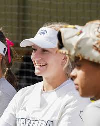 She's always bringing the energy! Happy belated birthday to @saskia_raab!  🥳🎉 #BattleBorn