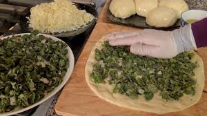 في عطلة نهاية الأسبوع ، فطائر الزعتر الأخضر😋 بدون فرن، دللي عائلتك 👍 -  YouTube | Mediterranean recipes, Food, Cooking recipes