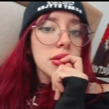 Madeleine Flores's Instagram, Twitter & Facebook