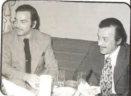 Galatasaray mezunu mühendis sabih bey ile robert kolej mezunu yeta hanım'ın oğlu olarak 1946 yılında. Aziz Ustel Biraz Ayhan Isik I Anlatsana Sadri Alisik Biraz Anlatilmaz Ki Ya Anlatilmaz Ama Anlatabildigimce Friedrich Nietzsche Sinema