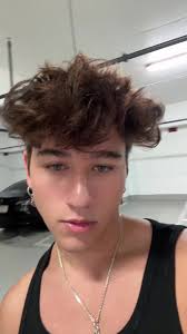 Lets slow dance in my bedroom