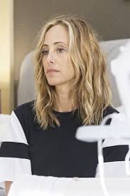 Voir grey's anatomy saison 14 en streaming vf et vostfr, en très bonne qualité hd et gratuitement sur voirfilm. Teddy Altman Grey S Anatomy Universe Wiki Fandom Powered By Wikia Kim Raver Greys Anatomy Season Greys Anatomy Episodes