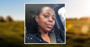 Shawna Reed's Instagram, Twitter & Facebook