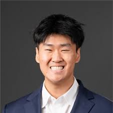 I'm excited to share that I will be joining Zimmer Biomet as an Engineering  Intern for the summer of 2025 in Jacksonville, Florida! Thank you to  everyone who has supported me along