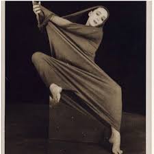 That time Madonna created a tribute to her mentor MG for Harper's Bazaar  with photographer #perterlindbergh (1994) #marthagraham #genius #madonna  #celebrity #shekneweveryone