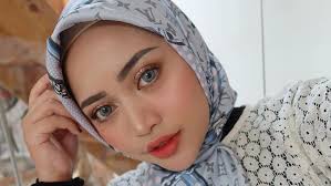 Mereka telah dikarunai dua anak. Rachel Vennya Galang Dana Rp9 M Tolak Penghargaan Muri Alasannya Mulia