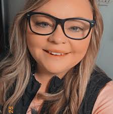 Anyone in or around Findlay got a car or truck for sale ? Nothing over  2500! If your leaving a pic please include miles year and motor